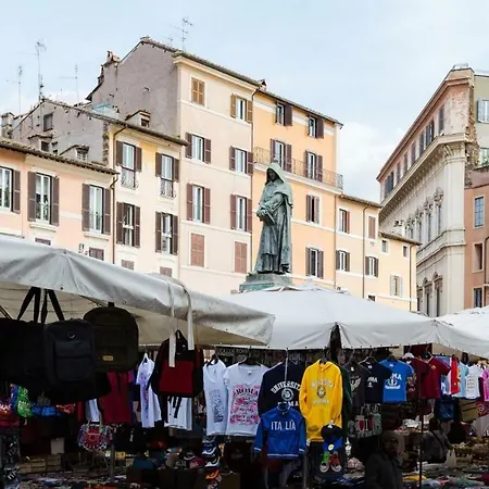 Via Dei Cappellari 아파트