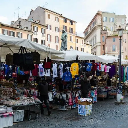 Apartment Via Dei Cappellari Rom